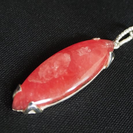 存在感ありインカローズ＆アラベスク　SVネックレス