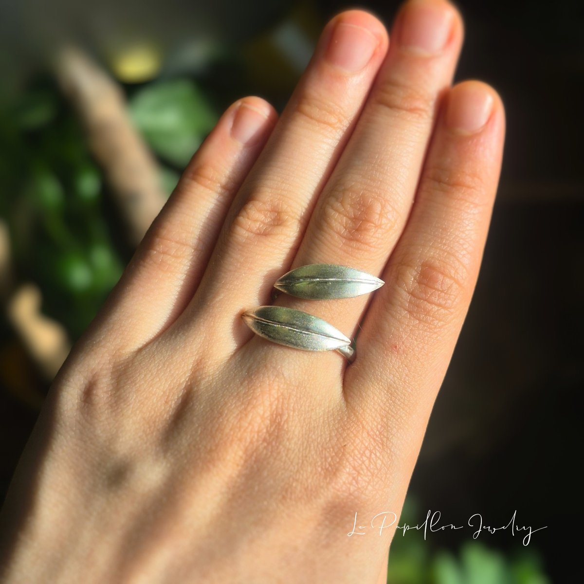 シルバーの葉っぱリング｜ボタニカルオープンリング | Le Papillon Jewelry