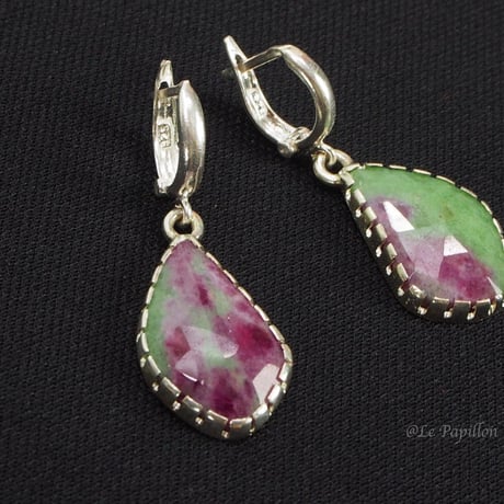 ナチュラルサファイア❤︎シルバーピアス
