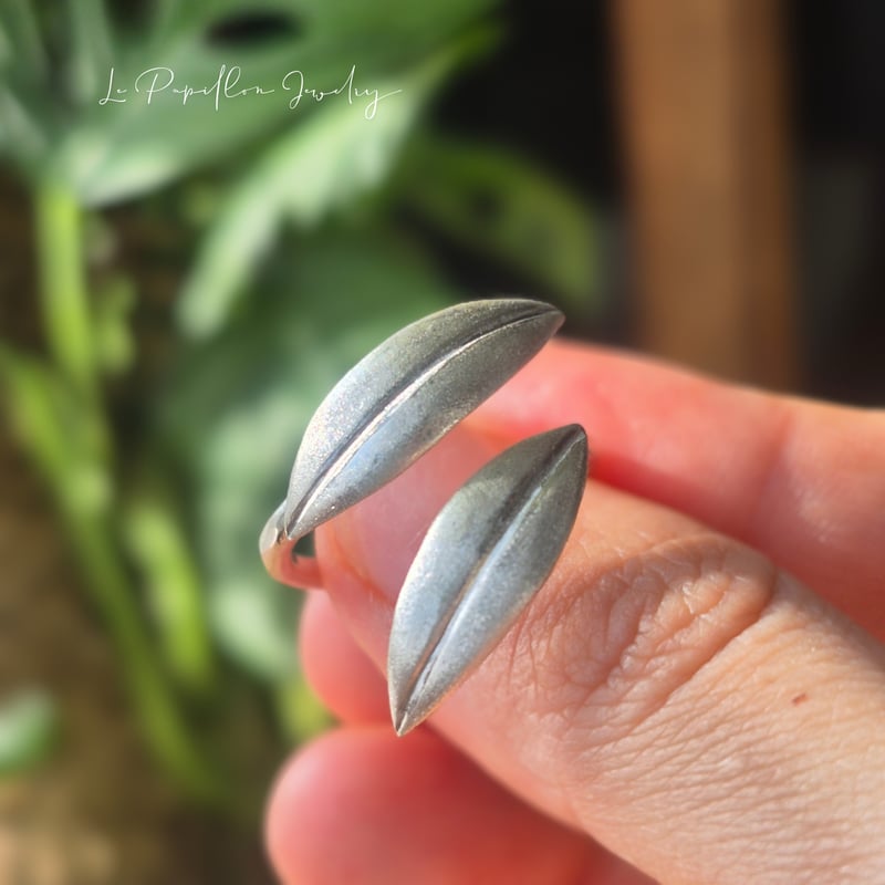 シルバーの葉っぱリング｜ボタニカルオープンリング | Le Papillon Jewelry