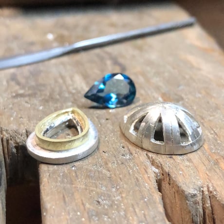 高品質ロンドンブルートパーズ　K18&シルバーネックレス