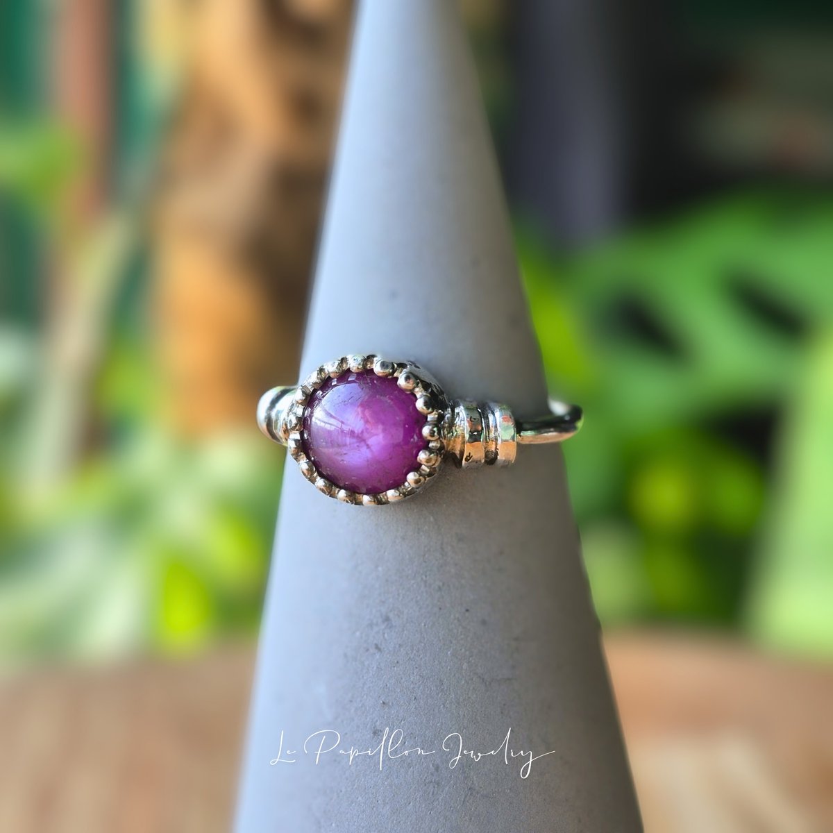 11号 レッドパープル スターサファイア シルバーリング | Le
