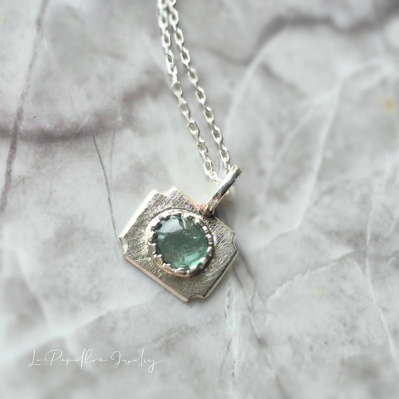 Cadre ブルートルマリン シルバーネックレス | Le Papillon Jewelry
