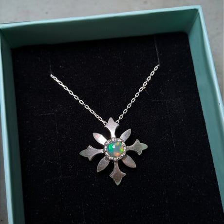 Fleur プレシャスオパール シルバーネックレス