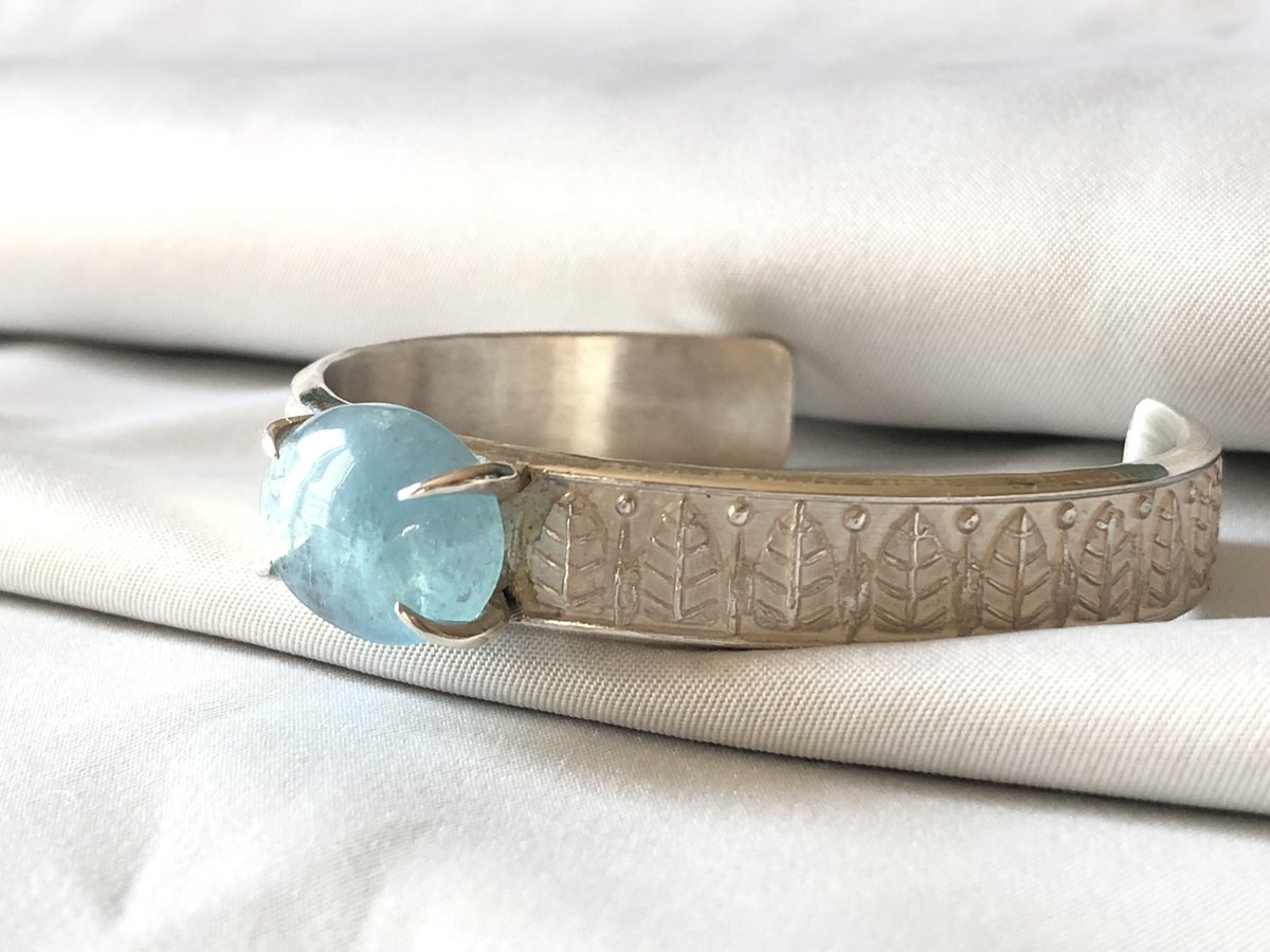 ⭐︎【天然】アクアマリン バングル 60mm