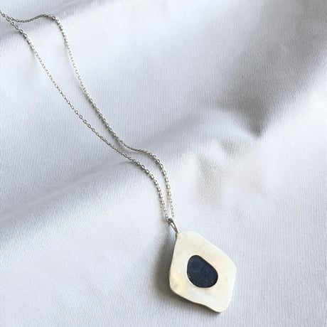 ローズカット ナチュラル　ブルーサファイア　Silverネックレス