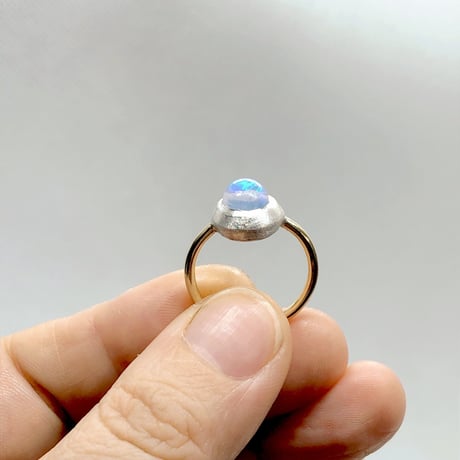 9号　青さ際立つウォーターオパール18K＆シルバーリング