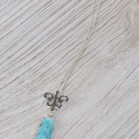 カリブの水色ラリマーネックレス