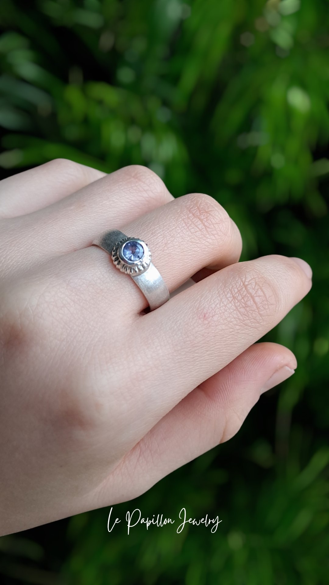 【特価】タンザナイト シルバー リング 11号 14.5号 大人色タンザナイト シルバーリング | Le Papillon Jewelry