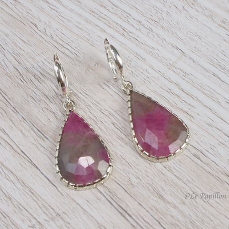 レア！大きめとても綺麗なルビーインフェルドスパー❤︎シルバーピアス