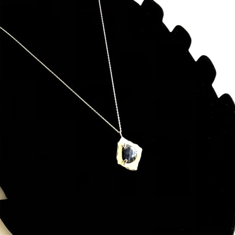 ローズカット ナチュラル　ブルーサファイア　Silverネックレス