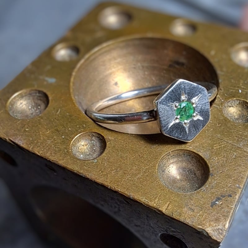 星のエメラルド シルバーリング | Le Papillon Jewelry