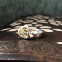 12号　コンケーブカットレモンクォーツ　シルバーリング