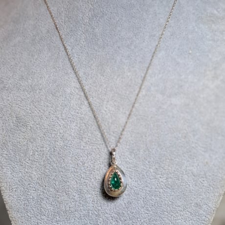 美麗エメラルド　K10ゴールド&シルバーネックレス