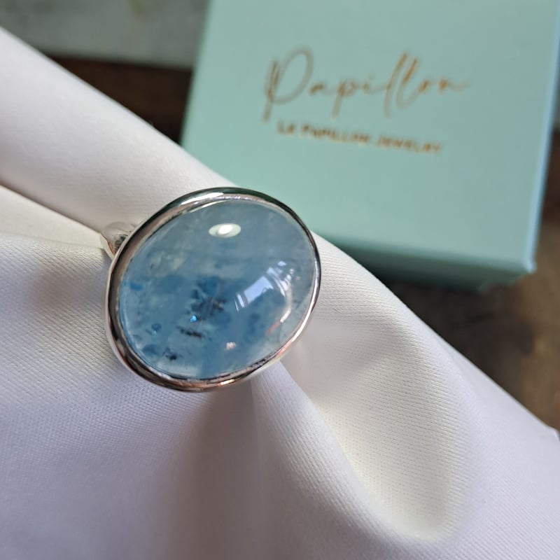 16号 虹入り大粒ナチュラルアクアマリン シルバーリング | Le Papillon