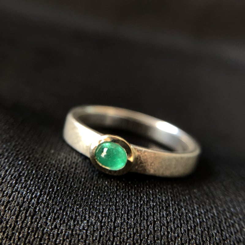 14号 惹かれるグリーン エメラルド K 18&シルバーリング | Le Papillon