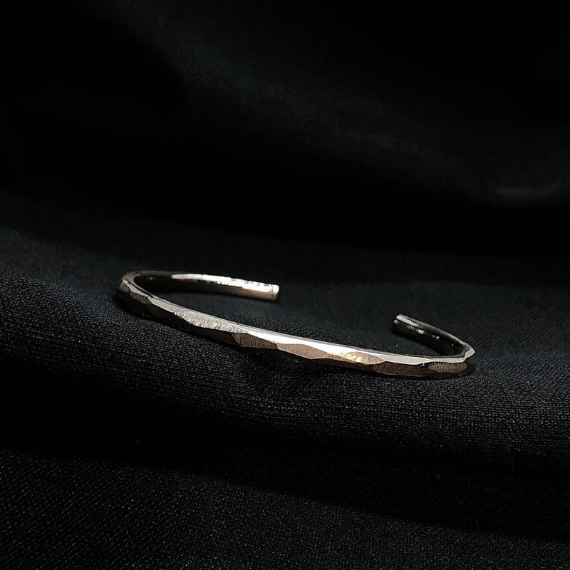 ミニマル 削りシルバーバングルブレスレット | Le Papillon Jewelry