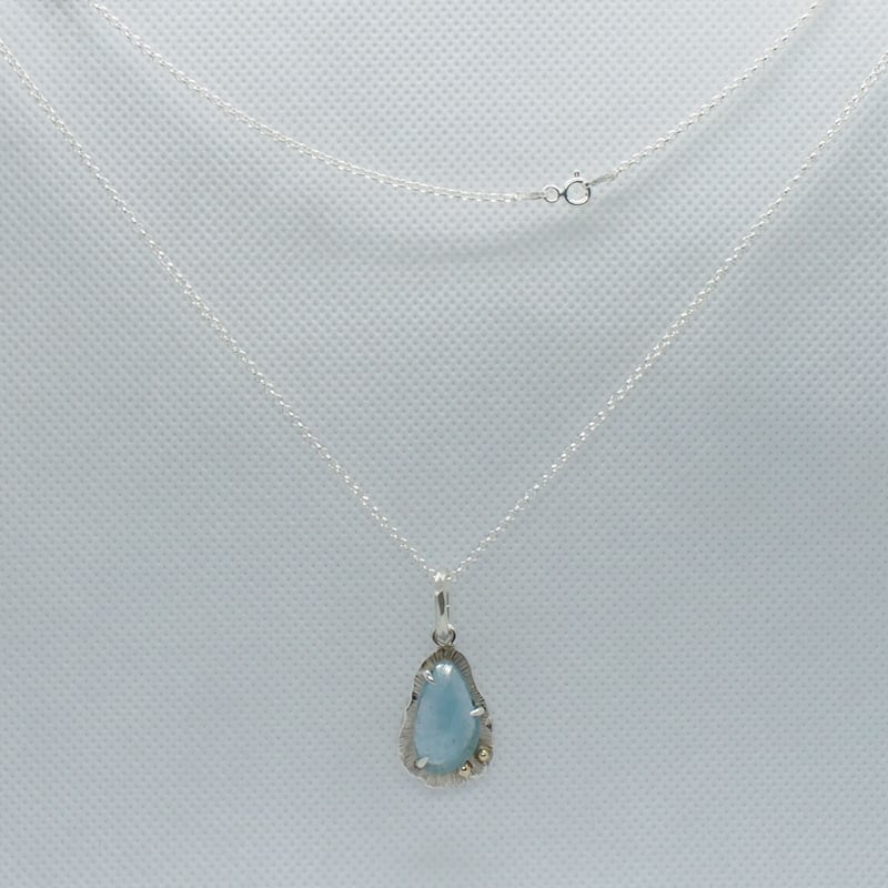 ドナテラペリーニ】イタリア天然石ネックレスローズクォーツアクアマリン