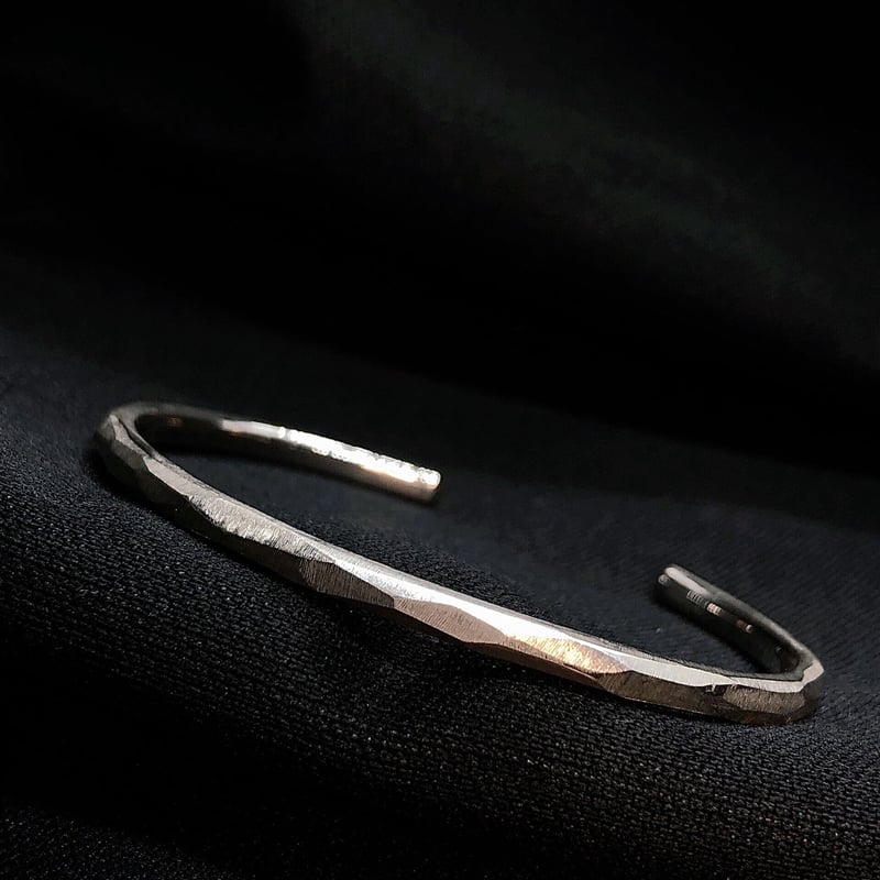 ミニマル 削りシルバーバングルブレスレット | Le Papillon Jewelry