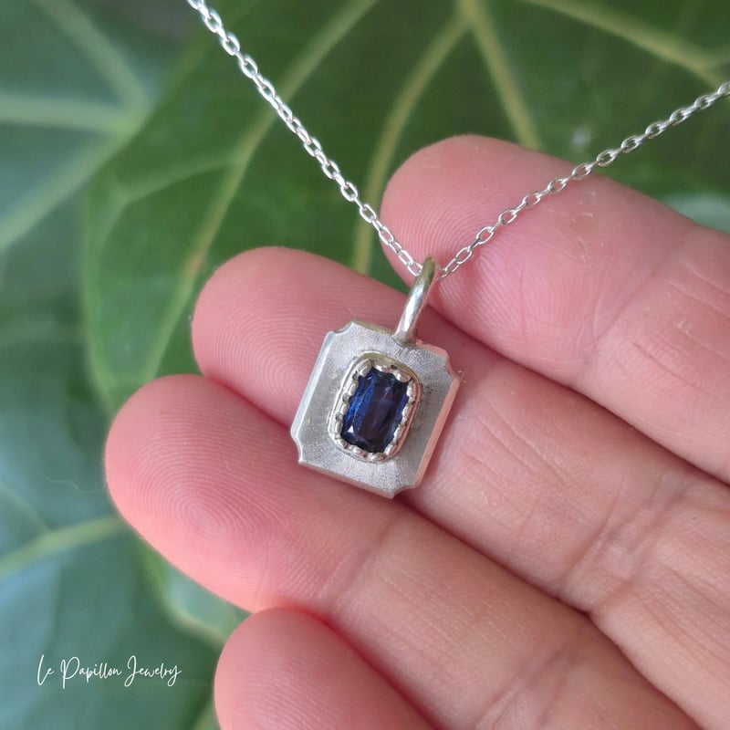 Cadre 高品質カイヤナイト シルバーネックレス | Le Papillon Jewelry