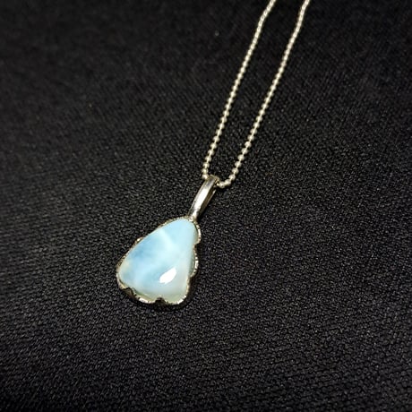 優しい水色ラリマー シルバーネックレス