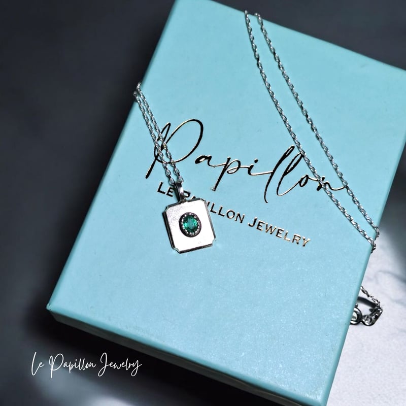 Cadre エメラルド シルバーネックレス | Le Papillon Jewelry