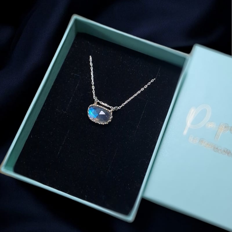 美しい青 ラブラドライト シルバーネックレス | Le Papillon Jewelry 美しい青 ラブラドライト シルバーネックレス | Le Papillon Jewelry