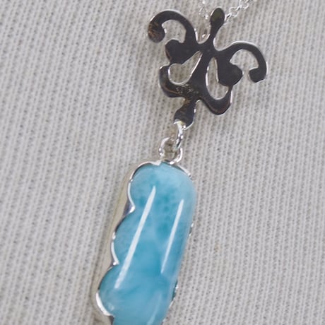 カリブの水色ラリマーネックレス