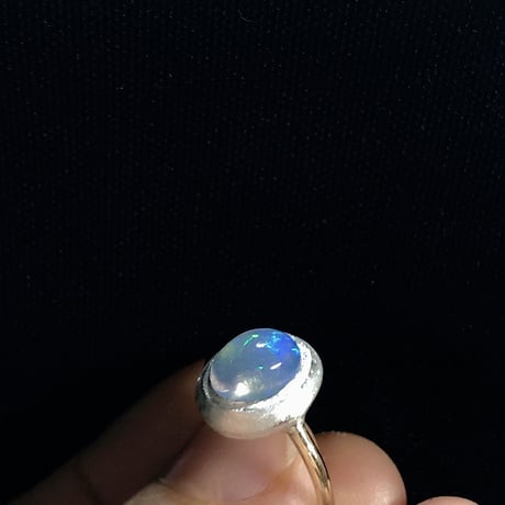 9号　青さ際立つウォーターオパール18K＆シルバーリング