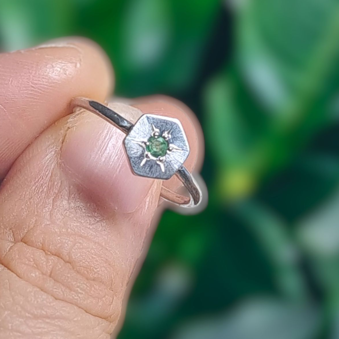 sterling silver エメラルドリング 星のエメラルド シルバーリング | Le Papillon Jewelry