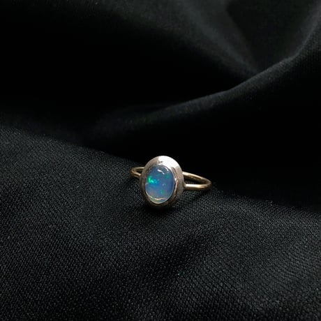 9号　青さ際立つウォーターオパール18K＆シルバーリング