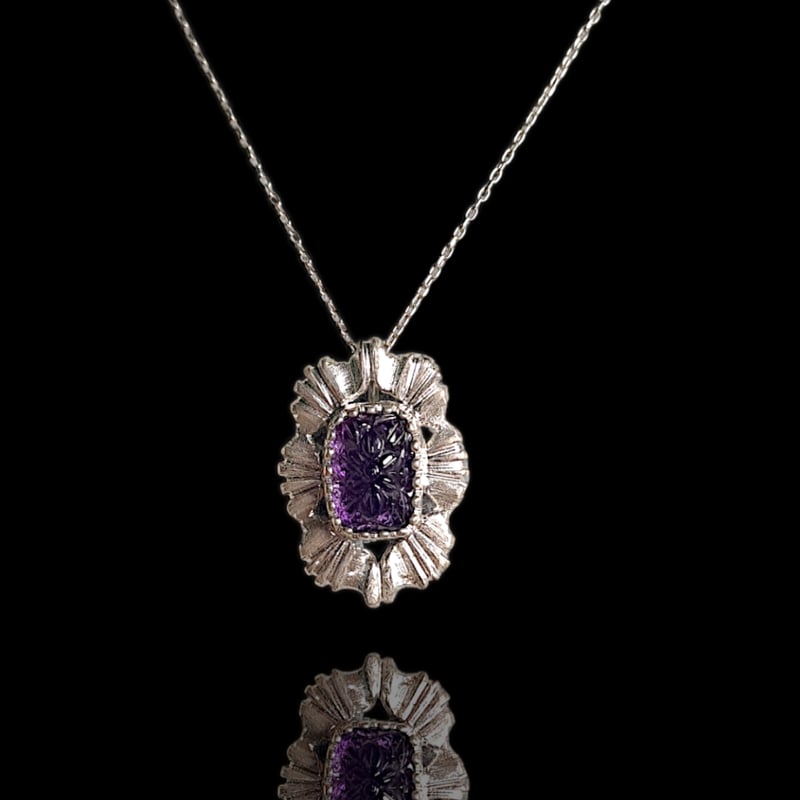 Flowerカービング アメジスト シルバーネックレス | Le Papillon Jewelry