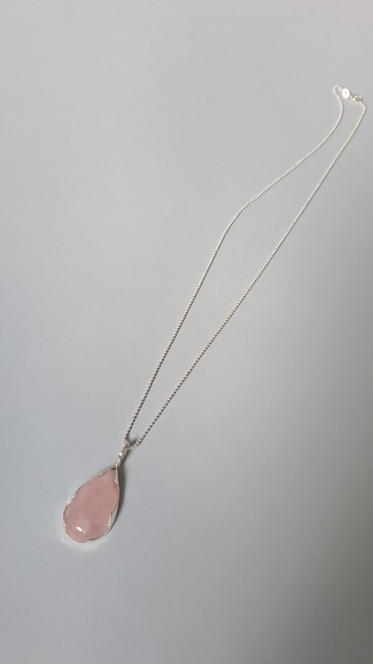 淡い大人色ローズクォーツ シルバーネックレス | Le Papillon Jewelry