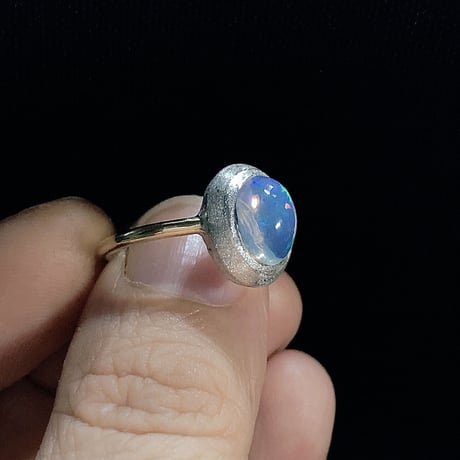 9号　青さ際立つウォーターオパール18K＆シルバーリング