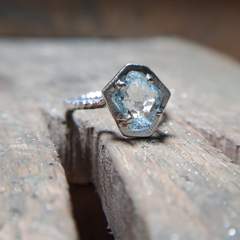 新品 シルバー925 ブルーローズ アクアマリン 13号 リング 指輪 13号 氷の欠片アクアマリン シルバーリング | Le Papillon Jewelry
