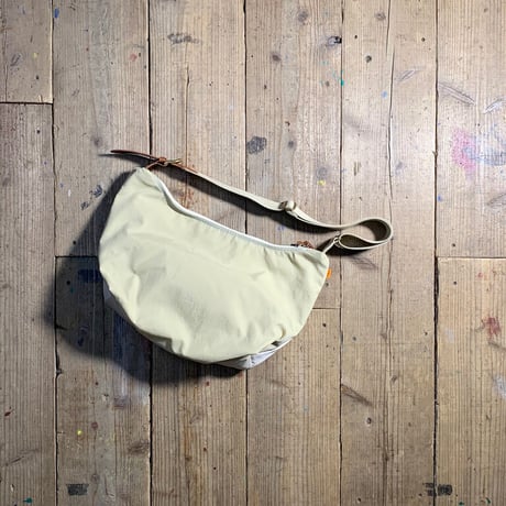 「THE UNION」THE COLOR / KATANA BAG / color - IVORY