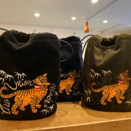 「THE UNION」THE COLOR / TORA DRAWSTRING BAG / color - NAVY