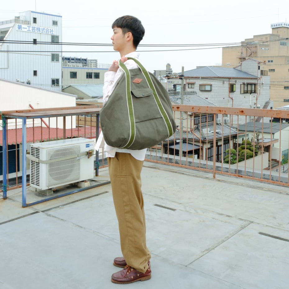 THE UNION THE COLOR MEGA TOTE BAG オリーブ THE UNION」THE COLOR / MEGA TOTE BAG / color -