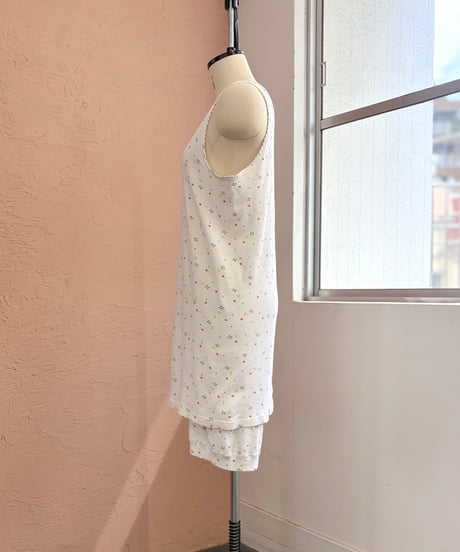 Small floral print set-up