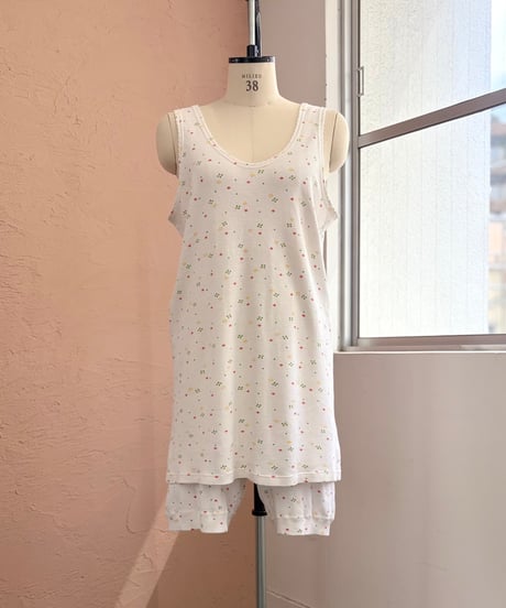 Small floral print set-up