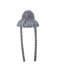 A01  Crash baby hat