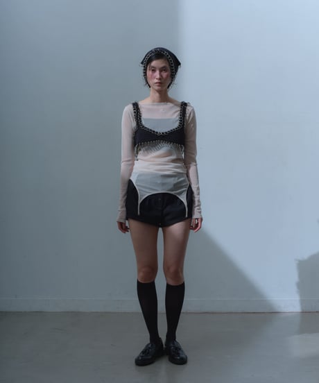 T04 The dual muse top
