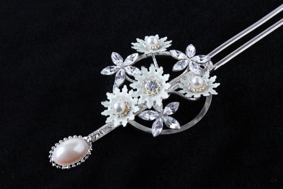かつらしげもりオリジナル 白銀かんざし | かつらしげもり 花嫁 かつらしげもりオリジナル 白銀かんざし | かつらしげもり 花嫁