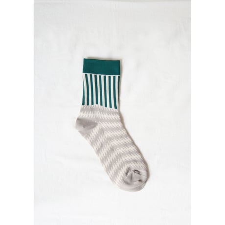 ＜BASIC series＞ shadow&flash (green)