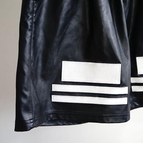 未使用 danke schon synthetic leather wide shorts