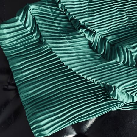 新品 issey miyake pleats bag green