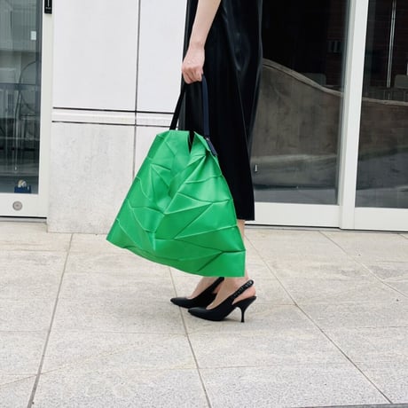 新品 isseymiyake × ittala pleats bag green