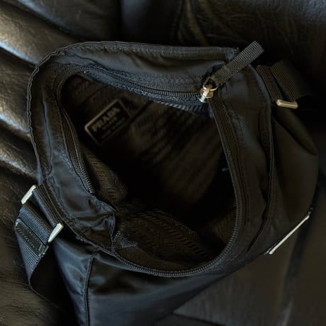 prada nylon logo shoulder bag black D