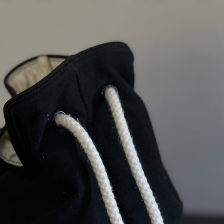 chanel logo shoulder bag