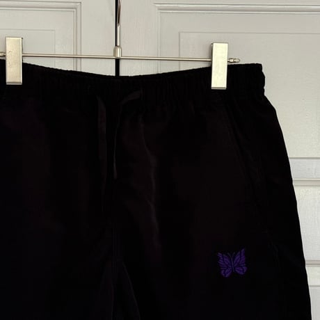 needles shorts S